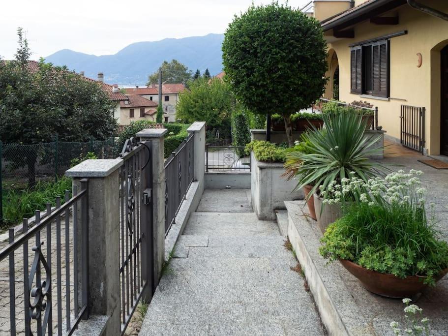 La Tua Villa Sul Lago - Casa Kollegger Luino Exterior photo